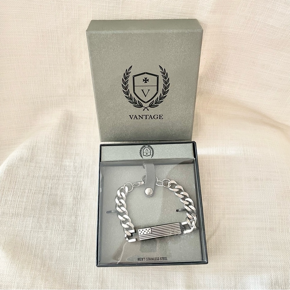 NIB Vantage Stainless Steel American Flag Bracelet